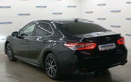 Toyota Camry, 2023 год, 3 320 000 рублей, 4 фотография