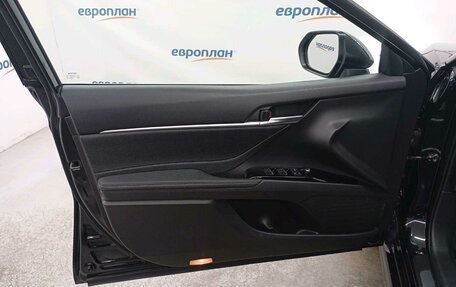 Toyota Camry, 2023 год, 3 320 000 рублей, 9 фотография