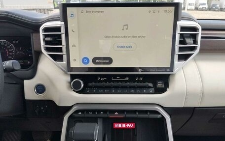 Toyota Sequoia, 2024 год, 13 633 350 рублей, 14 фотография