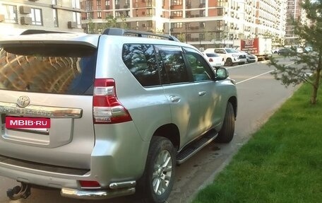 Toyota Land Cruiser Prado 150 рестайлинг 2, 2014 год, 3 250 000 рублей, 4 фотография