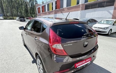 Hyundai Solaris II рестайлинг, 2015 год, 880 000 рублей, 2 фотография