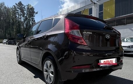 Hyundai Solaris II рестайлинг, 2015 год, 880 000 рублей, 9 фотография