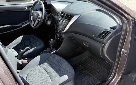 Hyundai Solaris II рестайлинг, 2015 год, 880 000 рублей, 17 фотография