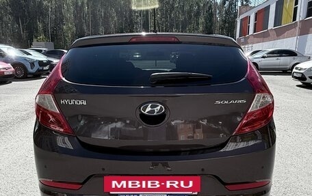 Hyundai Solaris II рестайлинг, 2015 год, 880 000 рублей, 11 фотография