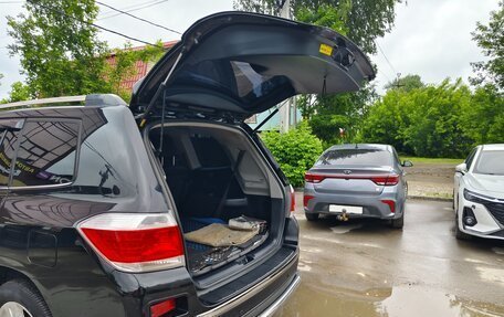 Toyota Highlander III, 2013 год, 2 300 000 рублей, 20 фотография