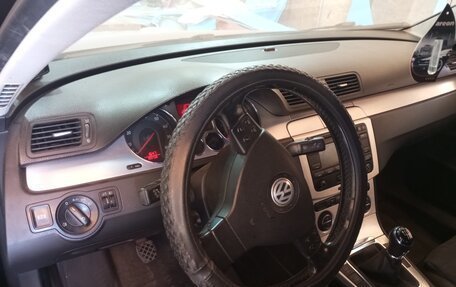 Volkswagen Passat B6, 2007 год, 601 000 рублей, 3 фотография