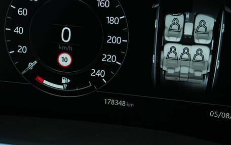 Land Rover Range Rover IV рестайлинг, 2018 год, 6 100 000 рублей, 14 фотография