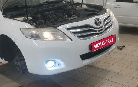 Toyota Camry, 2008 год, 850 000 рублей, 1 фотография