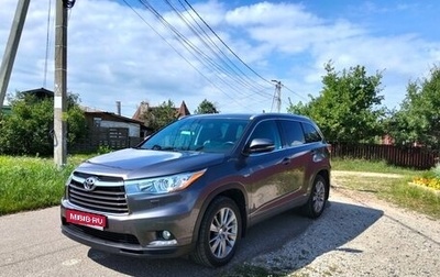 Toyota Highlander III, 2014 год, 3 149 000 рублей, 1 фотография