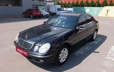 Mercedes-Benz E-Класс, 2004 год, 990 000 рублей, 1 фотография
