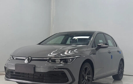 Volkswagen Golf VIII, 2023 год, 1 950 000 рублей, 3 фотография