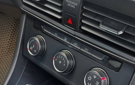 Volkswagen Jetta VII, 2020 год, 1 349 000 рублей, 10 фотография