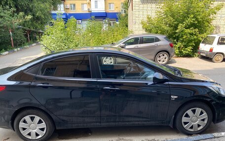 Hyundai Solaris II рестайлинг, 2011 год, 720 000 рублей, 4 фотография