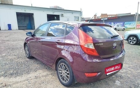 Hyundai Solaris II рестайлинг, 2012 год, 690 000 рублей, 8 фотография