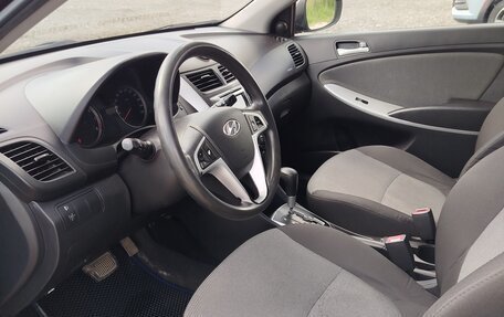 Hyundai Solaris II рестайлинг, 2012 год, 690 000 рублей, 12 фотография