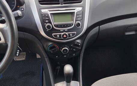Hyundai Solaris II рестайлинг, 2012 год, 690 000 рублей, 14 фотография