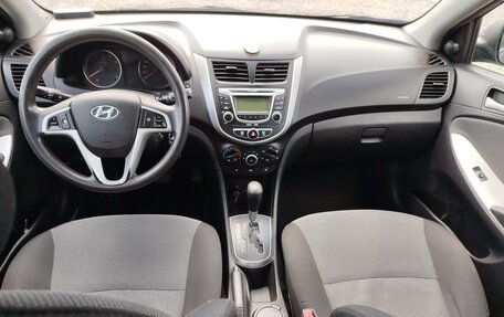 Hyundai Solaris II рестайлинг, 2012 год, 690 000 рублей, 19 фотография
