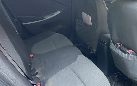 Hyundai Solaris II рестайлинг, 2011 год, 630 000 рублей, 10 фотография
