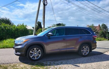 Toyota Highlander III, 2014 год, 3 149 000 рублей, 3 фотография