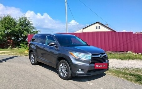 Toyota Highlander III, 2014 год, 3 149 000 рублей, 4 фотография