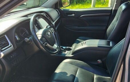 Toyota Highlander III, 2014 год, 3 149 000 рублей, 10 фотография