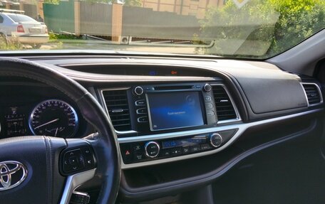 Toyota Highlander III, 2014 год, 3 149 000 рублей, 11 фотография