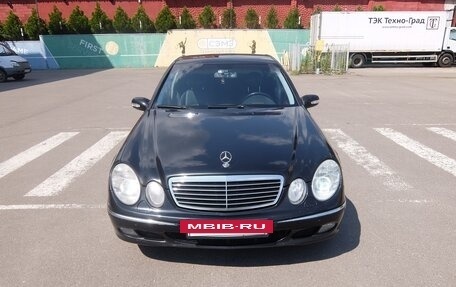 Mercedes-Benz E-Класс, 2004 год, 990 000 рублей, 3 фотография
