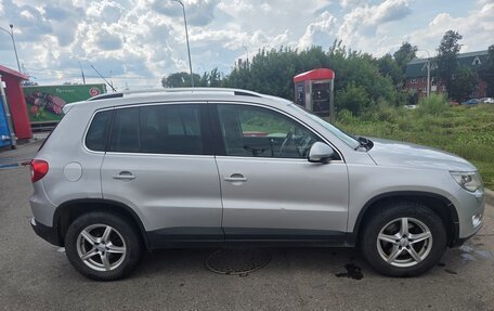 Volkswagen Tiguan I, 2010 год, 740 000 рублей, 2 фотография