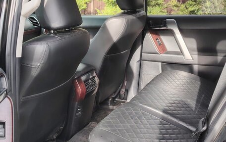 Toyota Land Cruiser Prado 150 рестайлинг 2, 2015 год, 3 900 000 рублей, 5 фотография