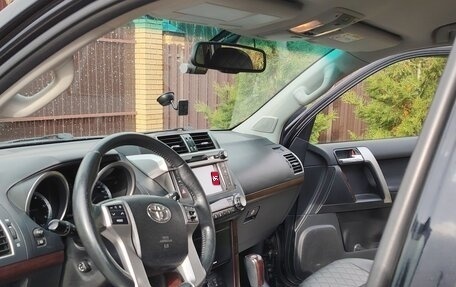 Toyota Land Cruiser Prado 150 рестайлинг 2, 2015 год, 3 900 000 рублей, 4 фотография