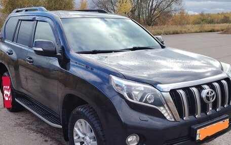 Toyota Land Cruiser Prado 150 рестайлинг 2, 2015 год, 3 900 000 рублей, 7 фотография