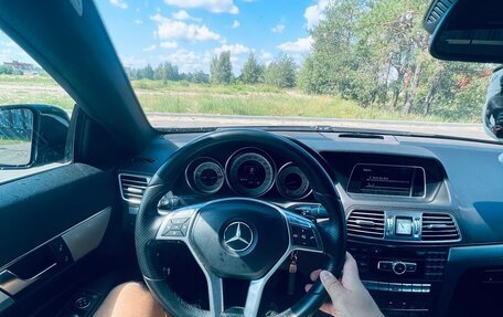 Mercedes-Benz E-Класс, 2013 год, 1 750 000 рублей, 5 фотография