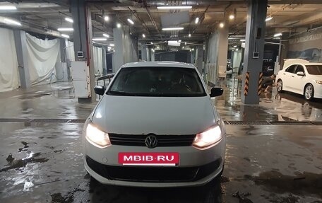 Volkswagen Polo VI (EU Market), 2016 год, 380 000 рублей, 2 фотография