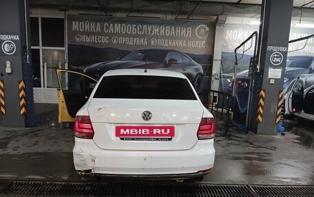 Volkswagen Polo VI (EU Market), 2016 год, 380 000 рублей, 11 фотография