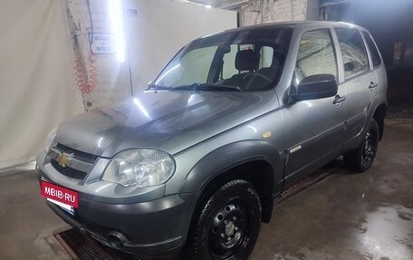 Chevrolet Niva I рестайлинг, 2016 год, 830 000 рублей, 6 фотография