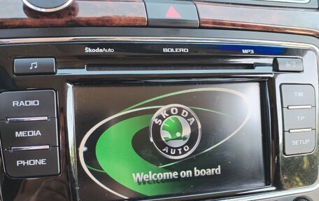 Skoda Superb III рестайлинг, 2012 год, 1 100 000 рублей, 14 фотография