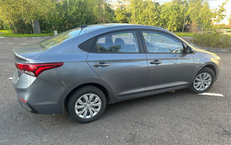 Hyundai Solaris II рестайлинг, 2019 год, 1 650 000 рублей, 5 фотография