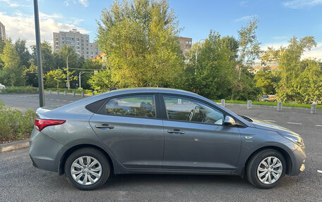 Hyundai Solaris II рестайлинг, 2019 год, 1 650 000 рублей, 11 фотография