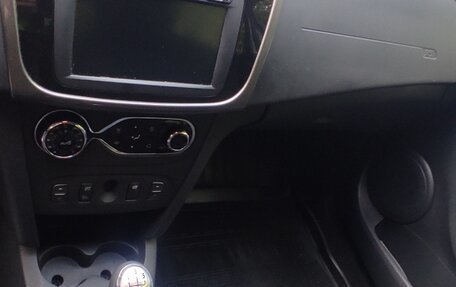 Renault Sandero II рестайлинг, 2014 год, 940 000 рублей, 6 фотография