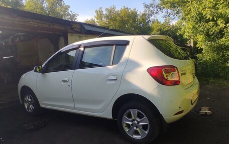 Renault Sandero II рестайлинг, 2014 год, 940 000 рублей, 3 фотография