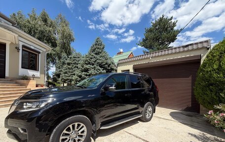Toyota Land Cruiser Prado 150 рестайлинг 2, 2019 год, 5 890 000 рублей, 3 фотография