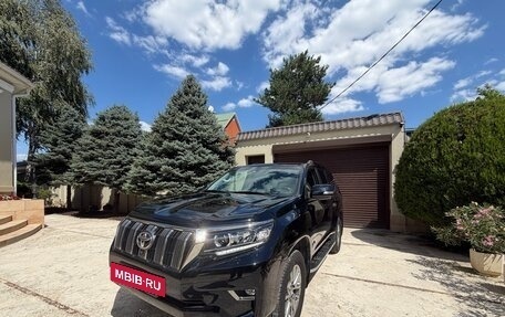 Toyota Land Cruiser Prado 150 рестайлинг 2, 2019 год, 5 890 000 рублей, 2 фотография