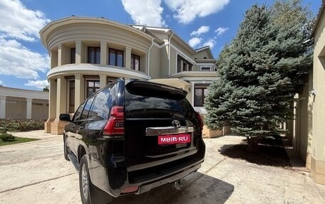Toyota Land Cruiser Prado 150 рестайлинг 2, 2019 год, 5 890 000 рублей, 4 фотография