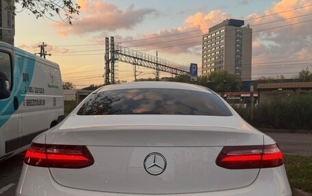 Mercedes-Benz E-Класс, 2017 год, 3 650 000 рублей, 18 фотография