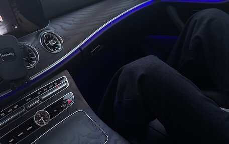 Mercedes-Benz E-Класс, 2017 год, 3 650 000 рублей, 28 фотография