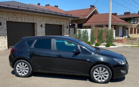 Opel Astra J, 2011 год, 680 000 рублей, 4 фотография