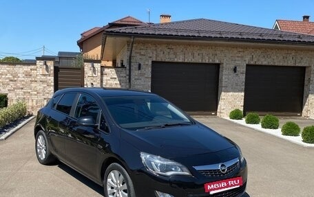 Opel Astra J, 2011 год, 680 000 рублей, 3 фотография