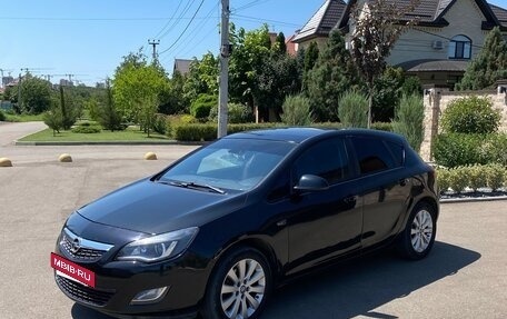 Opel Astra J, 2011 год, 680 000 рублей, 2 фотография