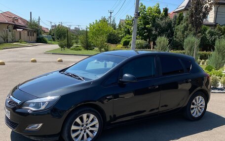 Opel Astra J, 2011 год, 680 000 рублей, 11 фотография