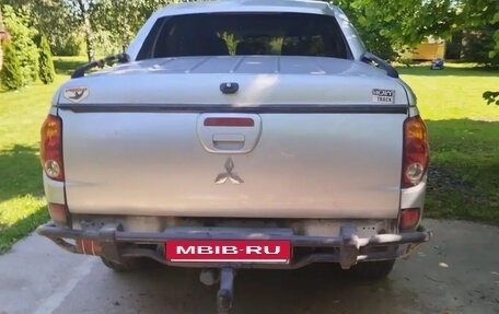 Mitsubishi L200 IV рестайлинг, 2012 год, 1 290 000 рублей, 6 фотография